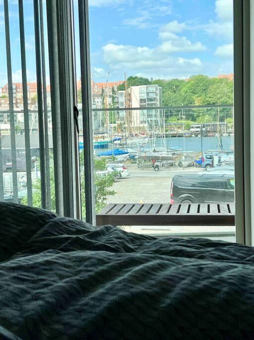 Bo Med Stil Og Udsigt Til Aarhus Lystbadehavn Exterior foto