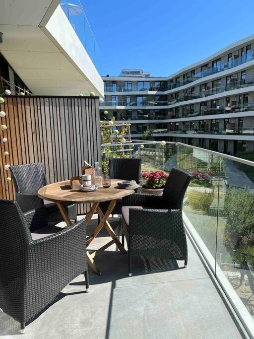 Bo Med Stil Og Udsigt Til Aarhus Lystbadehavn Exterior foto